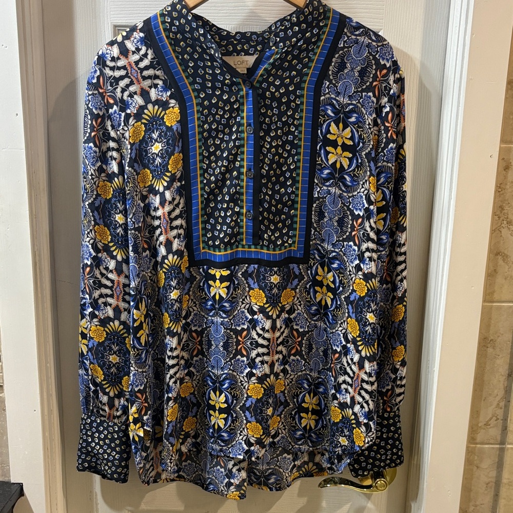 LOFT Women's Patterned Blouse - Navy and Mustard